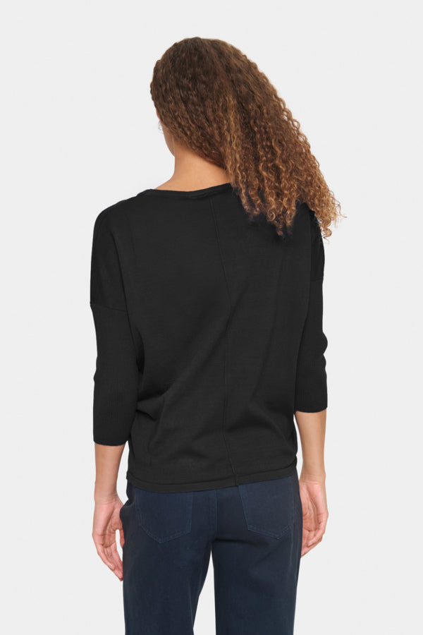 MilaSZ R-Neck Pullover