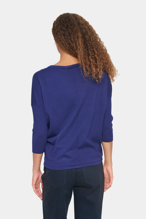 MilaSZ R-Neck Pullover