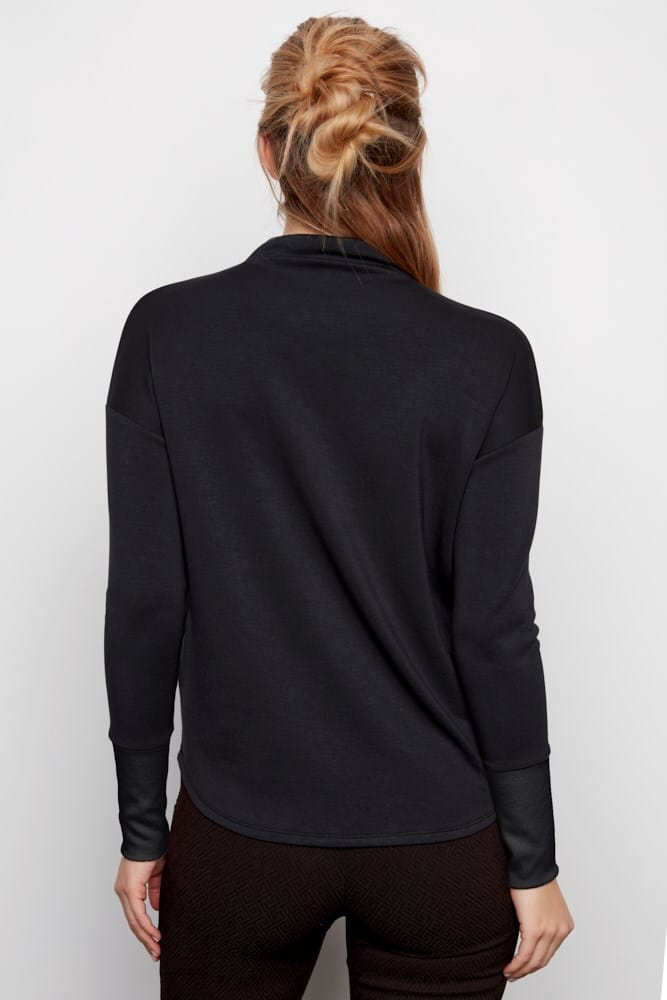 ARYA BUTTER CONTRAST TURTLENECK