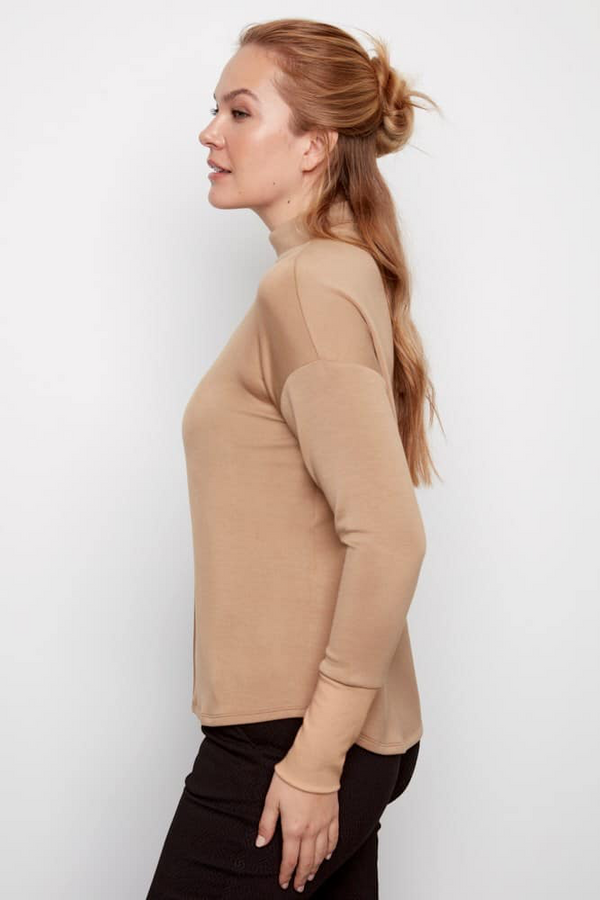 ARYA BUTTER CONTRAST TURTLENECK