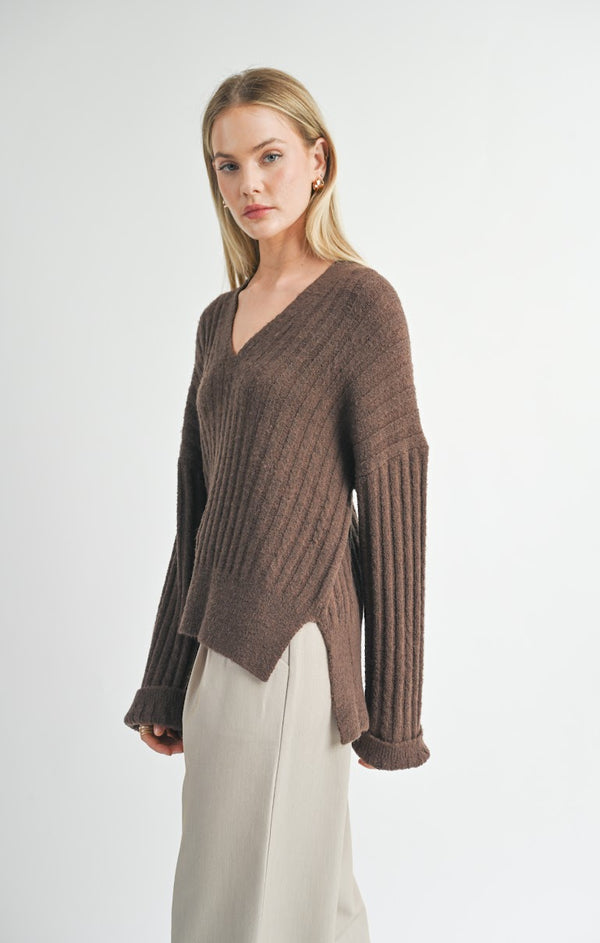 CARLI V NECK PULLOVER