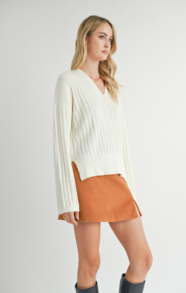 CARLI V NECK PULLOVER