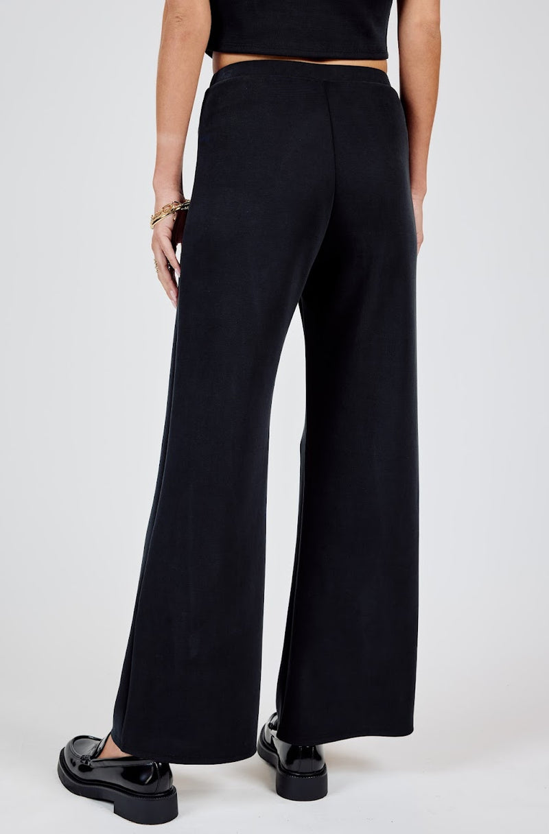 HUSTLE HIGH WIDE LEG PANTS