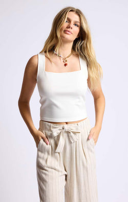STREET FEST SQUARE NECK TOP