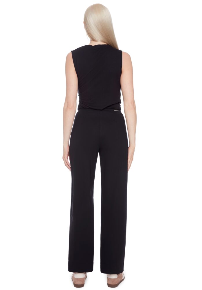SOLID COMPRESSION WIDE-LEG PANT