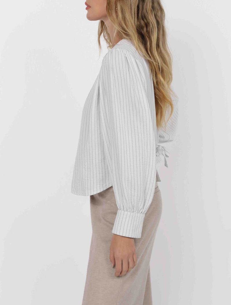 OLD SOUL BUTTON DOWN