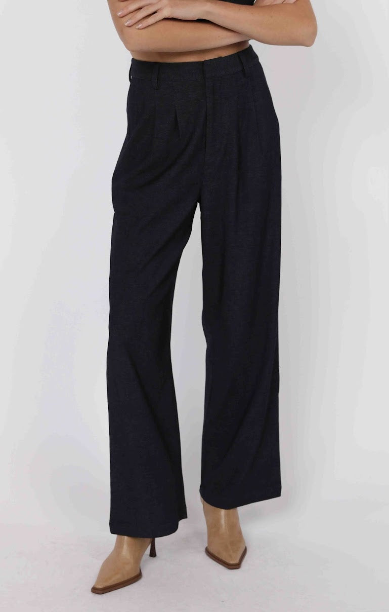 TROUBLESHOOTER PLEATED TROUSERS